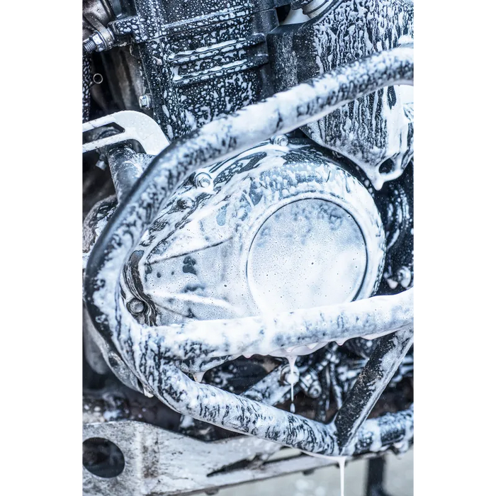 Muc-Off Nano Tech Motorcycle Cleaner - 1L - Lifestyle