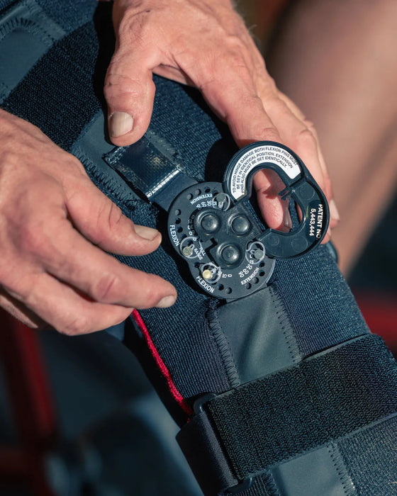 EVS SX02 Knee Brace - Single